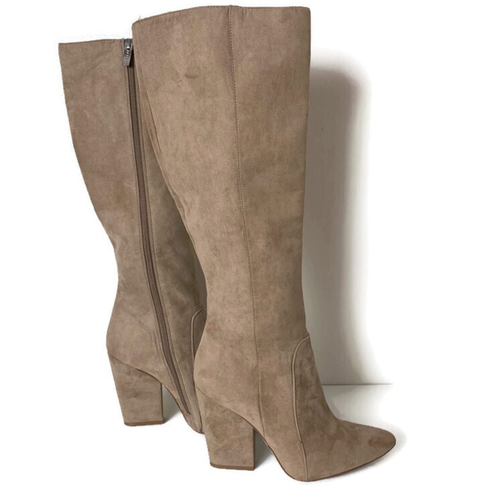 BCBG Generation Jetina Tall Faux Suede Boots Size 8 Excellent Condition